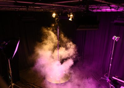 Aquifer Film Studio - BLACKOUT STUDIO - BLACK WOOL SERGE DRAPES - MUSIC VIDEO
